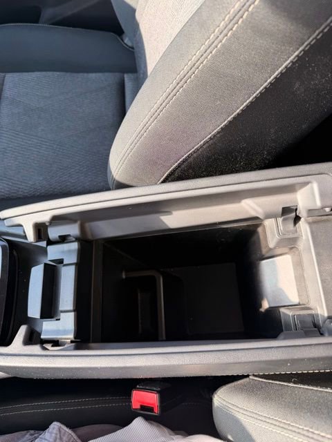 Used 2024 Nissan Rogue SV image 17