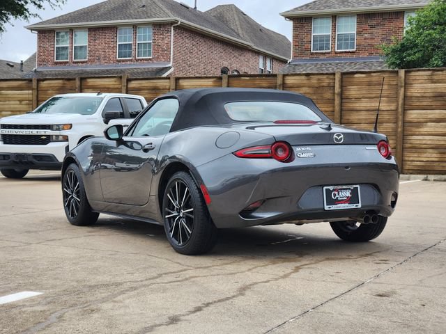 Used 2025 MAZDA MX-5 Miata Grand Touring RWD video 3