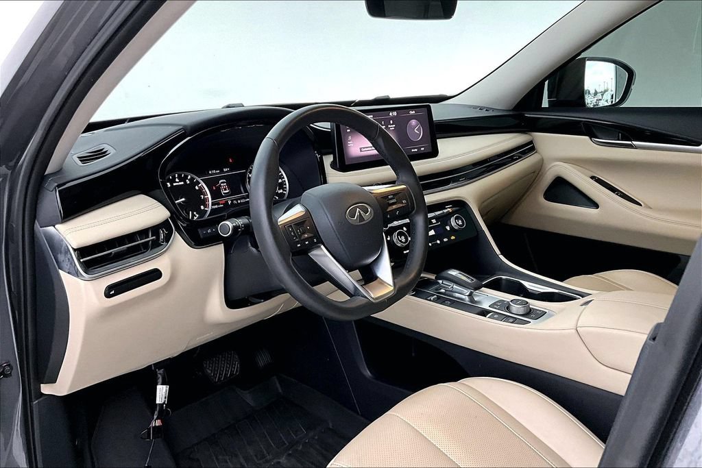 Used 2025 INFINITI QX60 Pure AWD/4WD image 15