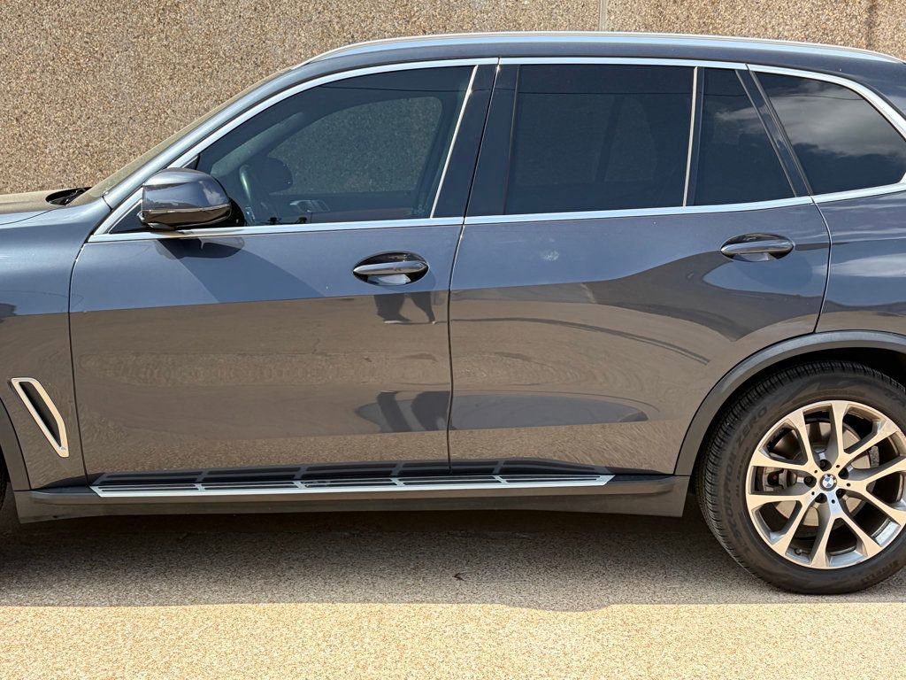 Used 2019 BMW X5 xDrive40i w/ Convenience Package image 4