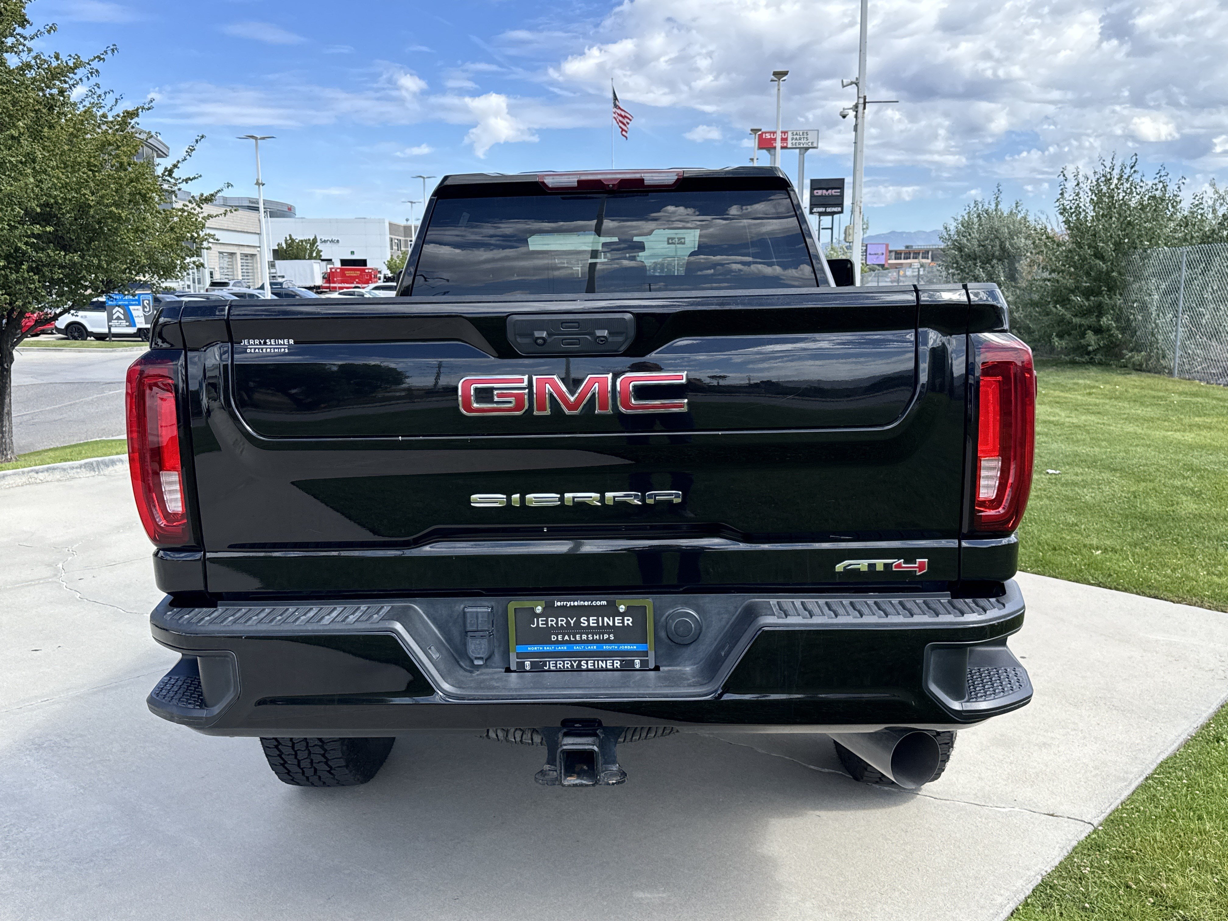 Used 2023 GMC Sierra 3500 AT4 w/ Gooseneck/5TH Wheel Package AWD/4WD image 5