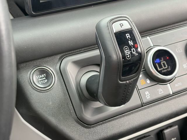 Used 2023 Land Rover Defender 110 SE image 16