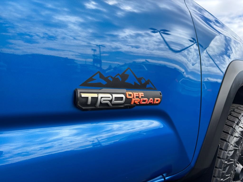 Used 2016 Toyota Tacoma TRD Off-Road AWD/4WD image 29