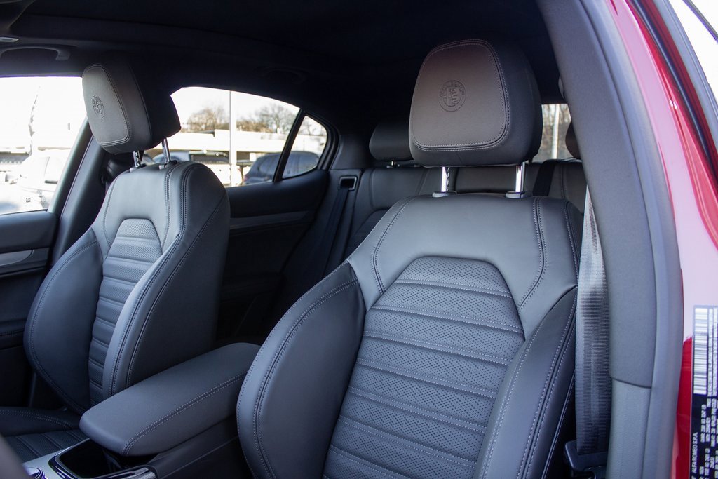 New 2025 Alfa Romeo Stelvio Sprint w/ Veloce Package image 12
