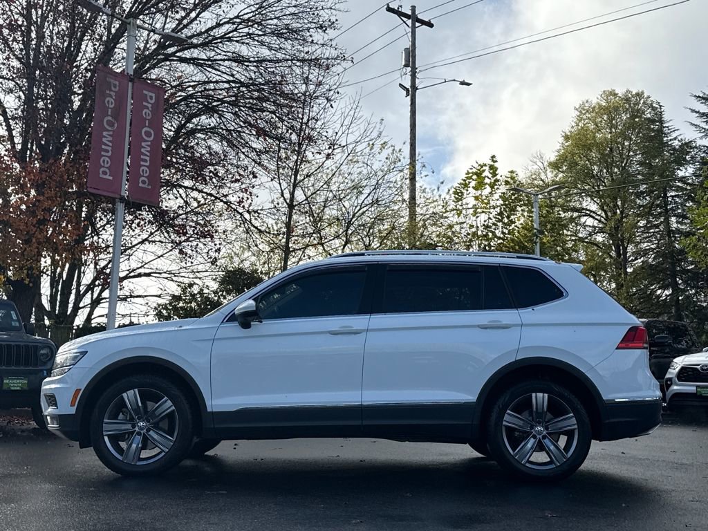 Used 2019 Volkswagen Tiguan SEL Premium w/ 3rd Row Seat Package image 2