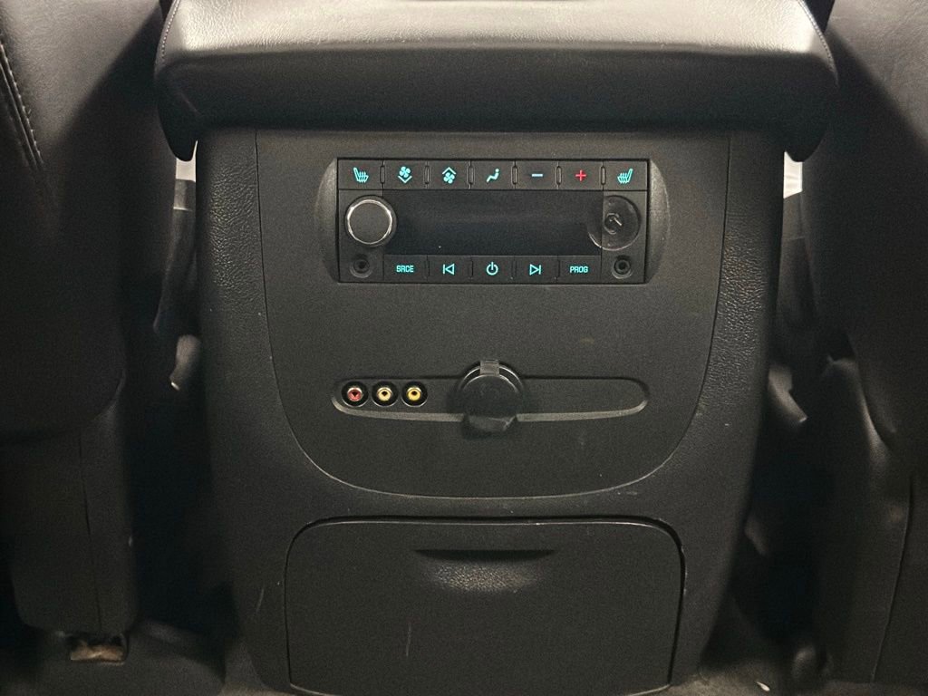 Used 2011 GMC Yukon XL Denali image 24