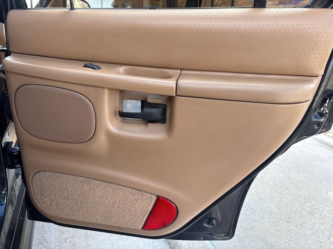 Used 1996 Ford Explorer XLT image 17