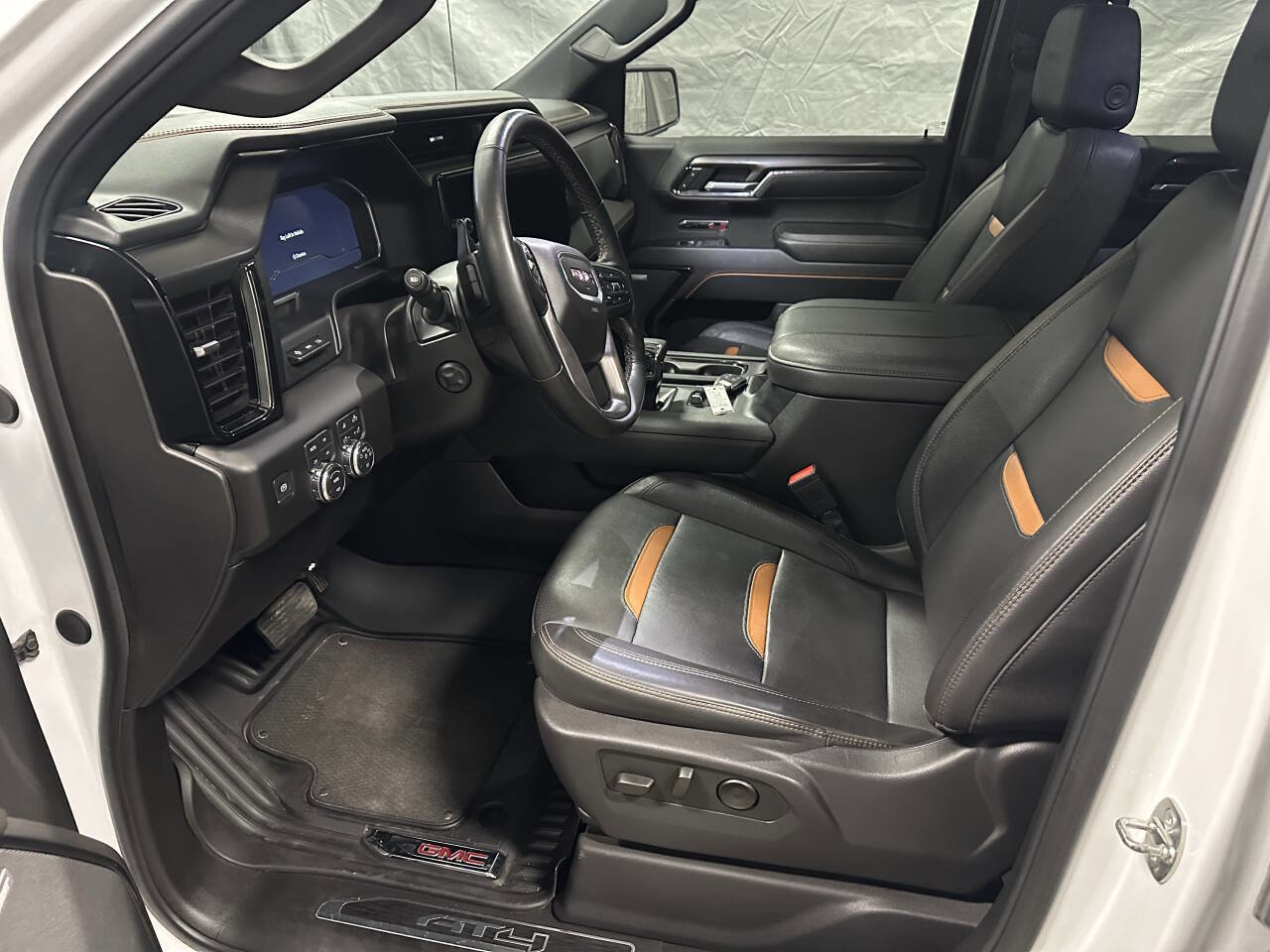 Used 2024 GMC Sierra 1500 AT4 w/ Technology Package image 14