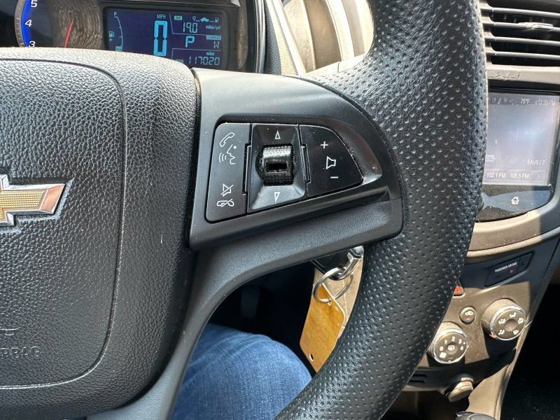 Used 2016 Chevrolet Trax LS AWD/4WD image 17