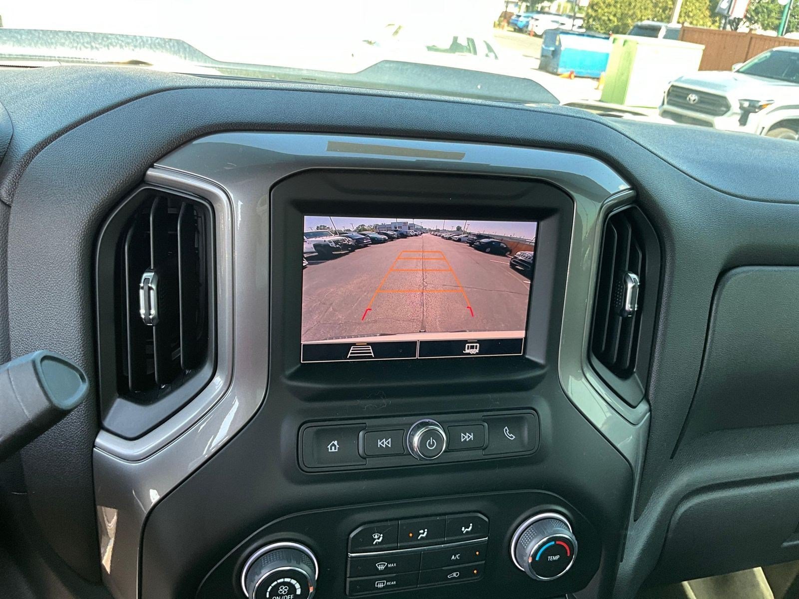 Used 2026 Chevrolet Silverado 1500 Custom Trail Boss w/ Dark Appearance Package AWD/4WD image 13