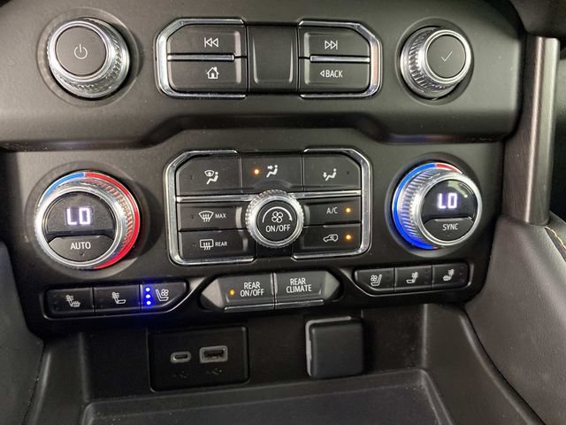 Used 2023 GMC Yukon XL AT4 w/ AT4 Premium Package AWD/4WD image 16