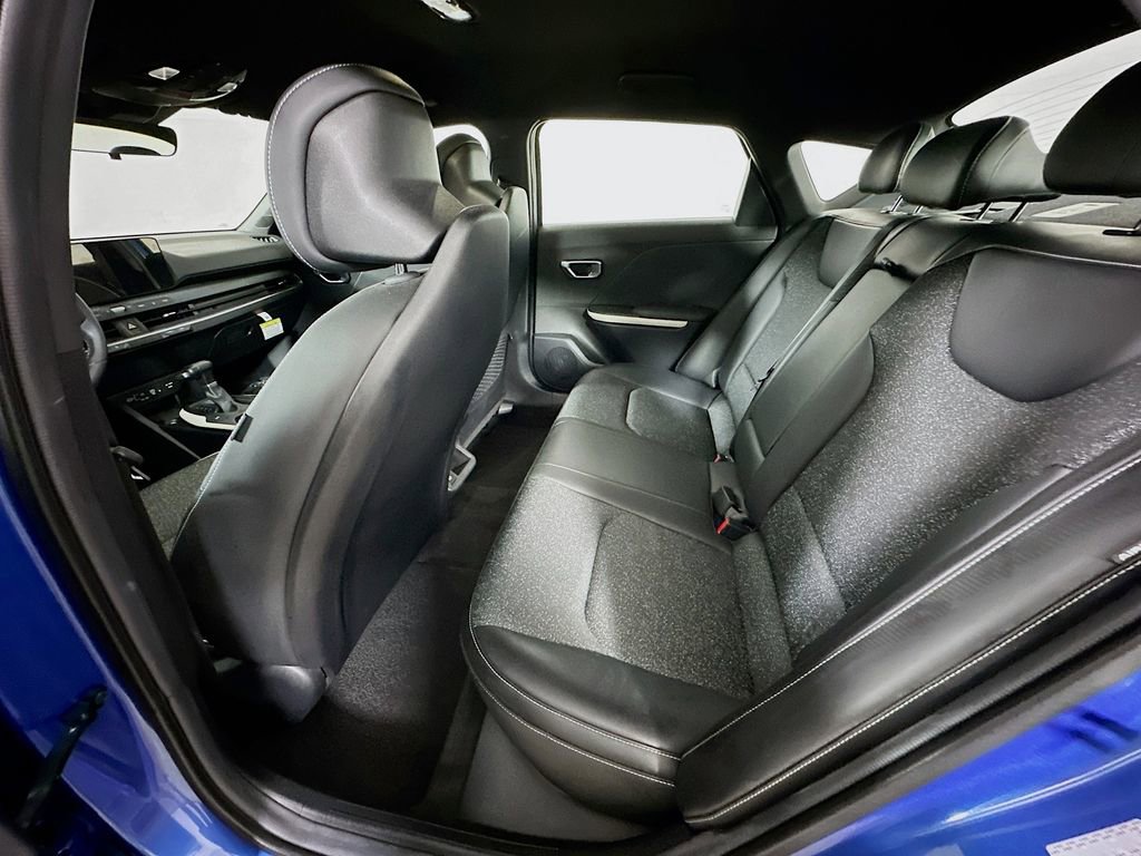 Used 2025 Kia K4 GT-Line image 12