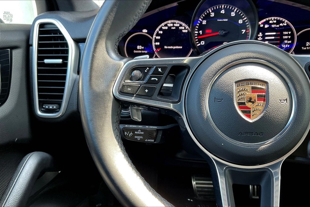 Used 2023 Porsche Cayenne S AWD/4WD image 10