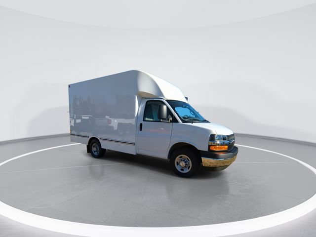 New 2025 Chevrolet Express 3500 w/ Power Convenience Package RWD image 2