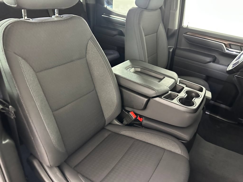 Used 2024 Chevrolet Silverado 1500 RST AWD/4WD image 31