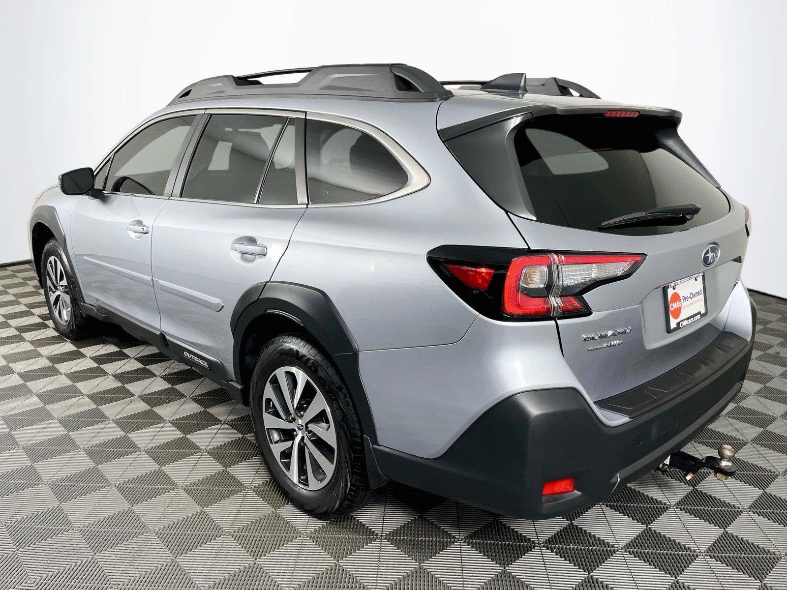 Certified 2025 Subaru Outback Premium w/ Popular Package #1A AWD/4WD image 7