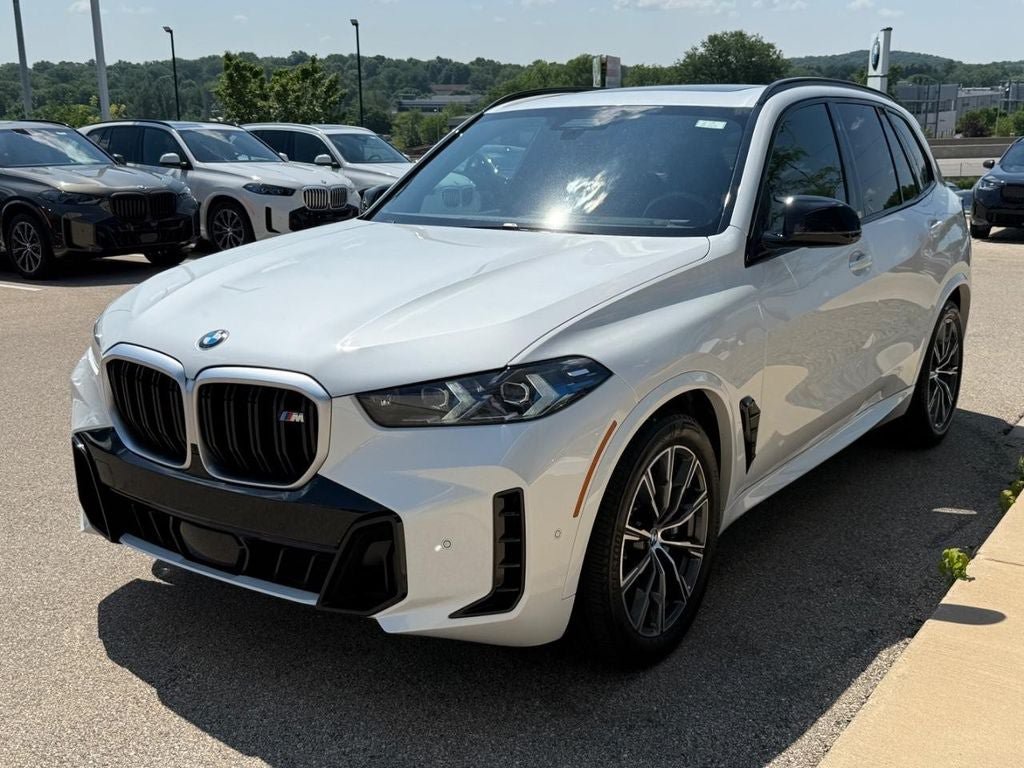 Used 2024 BMW X5 M60i AWD/4WD image 8