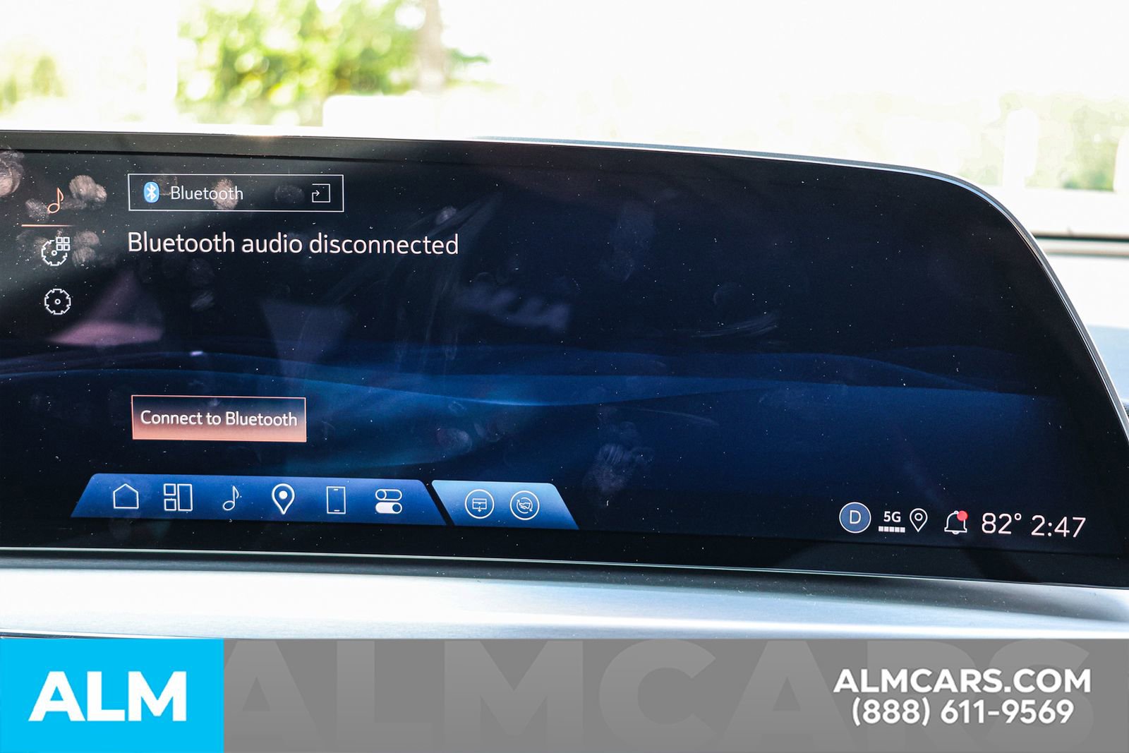 Used 2025 Cadillac Lyriq Luxury image 36