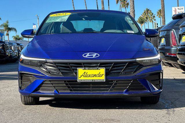 Used 2025 Hyundai Elantra SE image 9