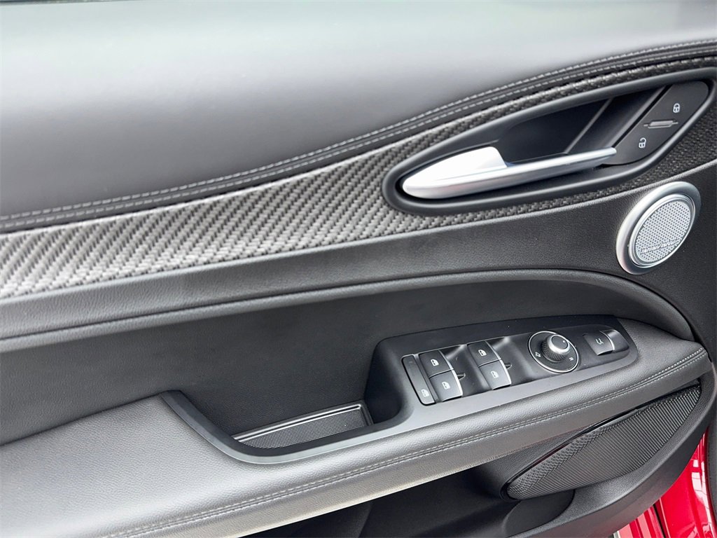 Used 2024 Alfa Romeo Stelvio Quadrifoglio w/ Active Assist Plus Package image 40