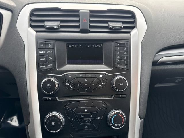 Used 2013 Ford Fusion SE FWD image 16