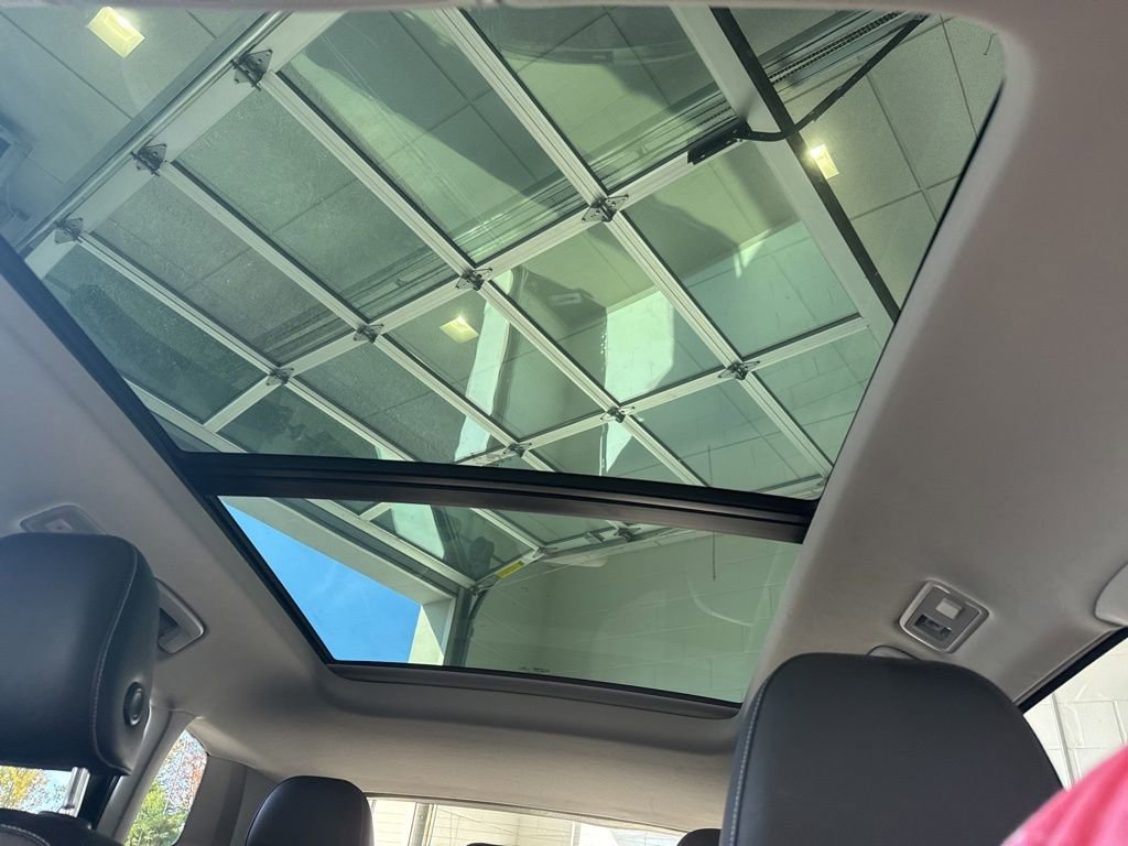 Used 2023 Volkswagen Taos SEL image 26