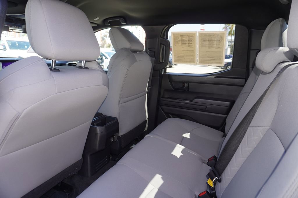 Certified 2025 Toyota Tacoma SR5 AWD/4WD image 10