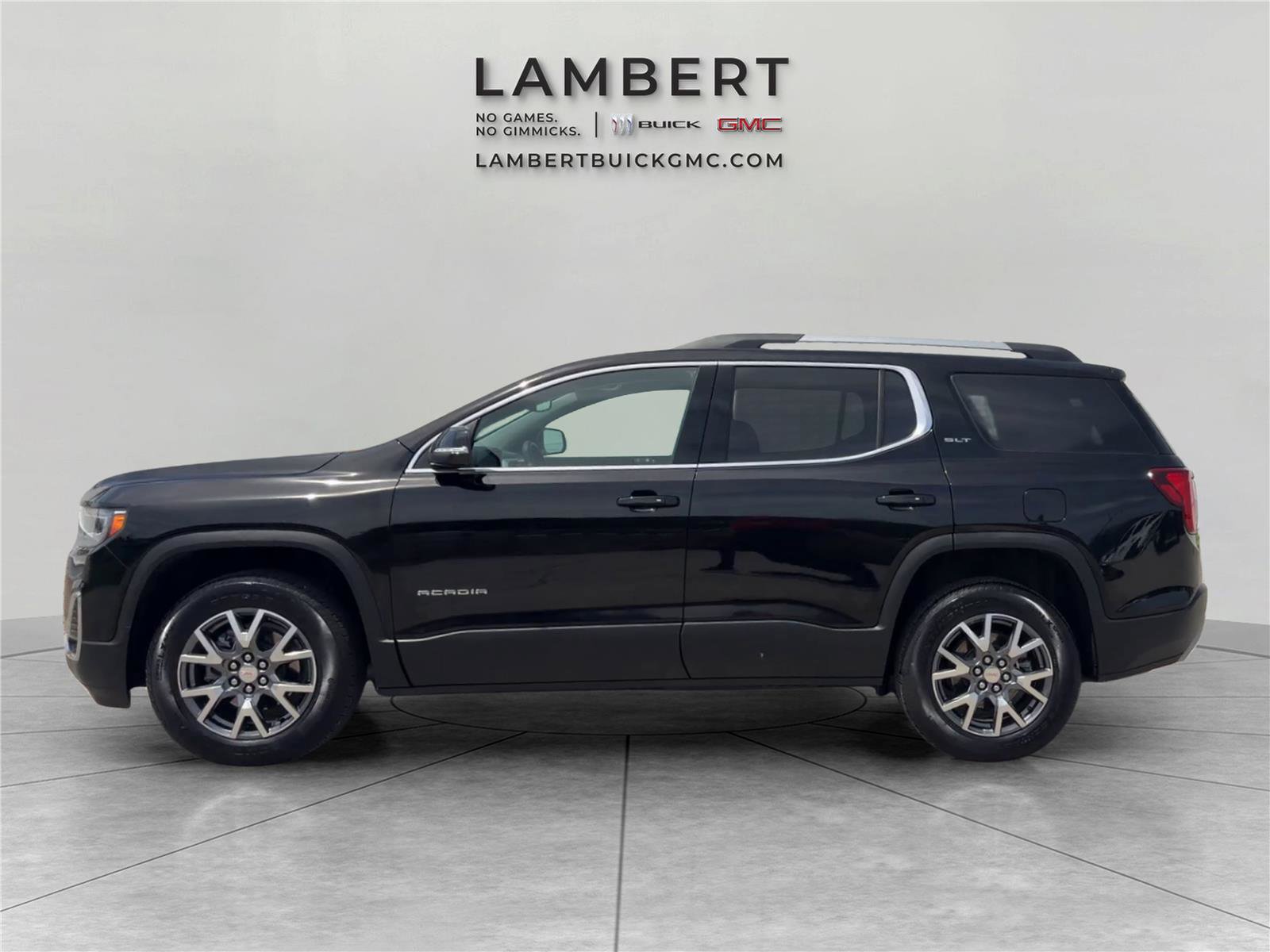Used 2023 GMC Acadia SLT FWD image 2