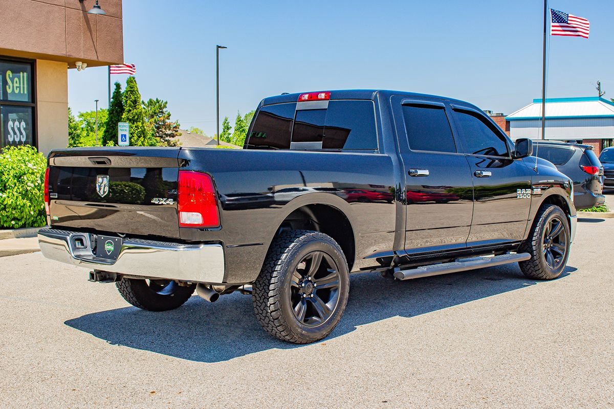 Used 2018 RAM 1500 Classic SLT AWD/4WD image 10