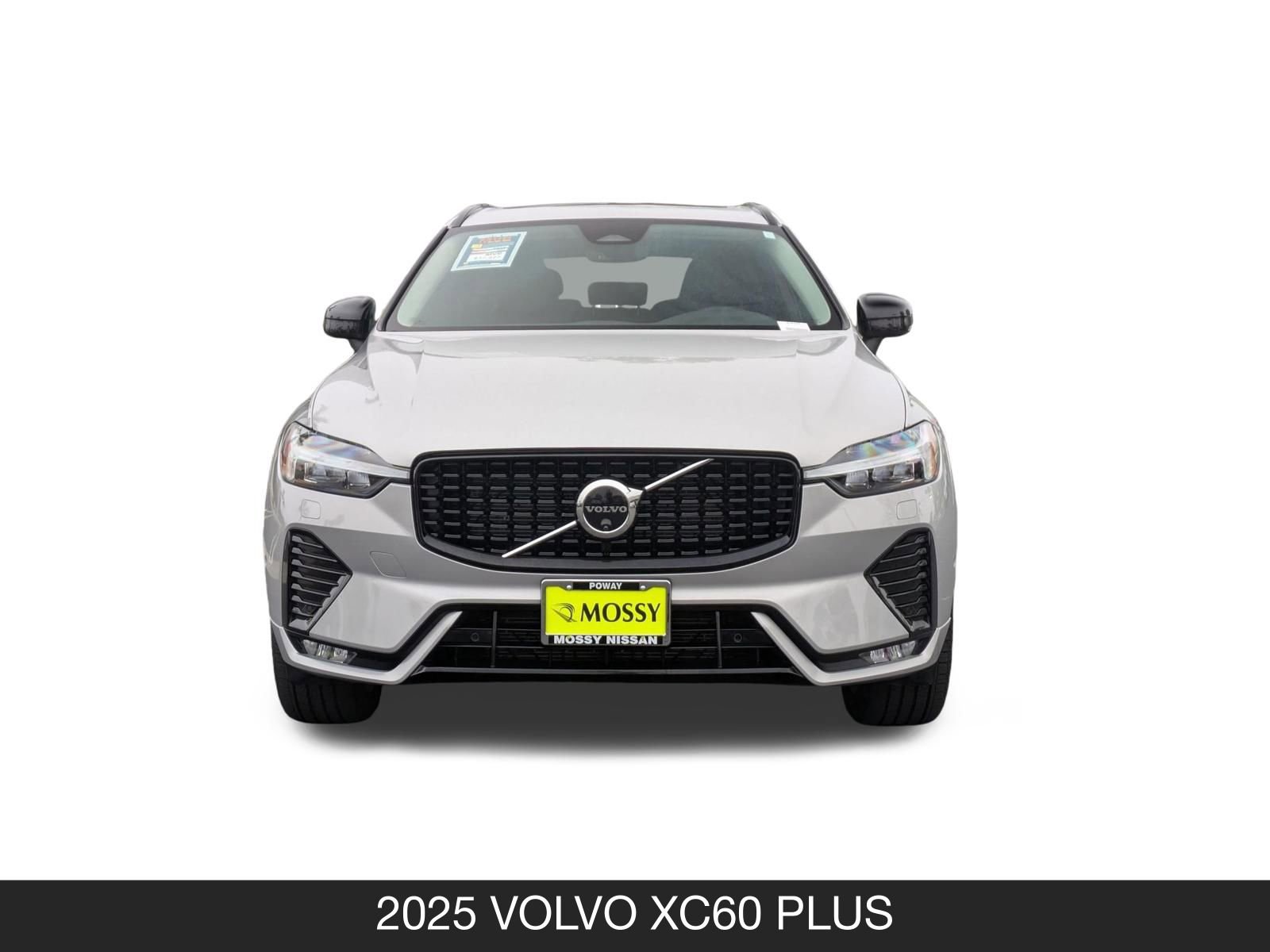 Used 2025 Volvo XC60 B5 Plus image 4
