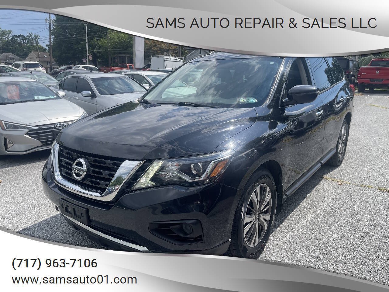 Used 2019 Nissan Pathfinder S AWD/4WD image 1