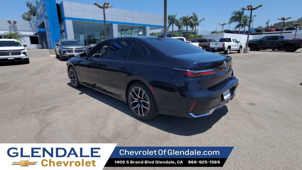 Used 2024 BMW 740i RWD image 6