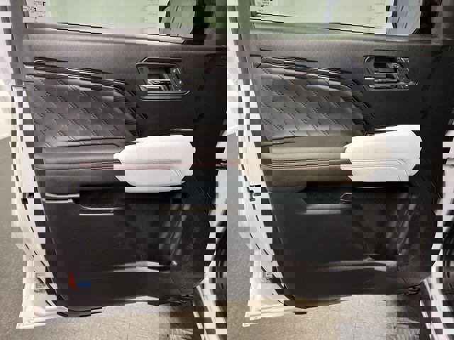 Certified 2024 GMC Canyon AT4X image 23