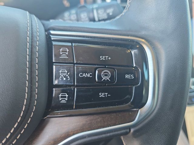 Used 2022 Jeep Grand Wagoneer Series II w/ Convenience Group III image 18