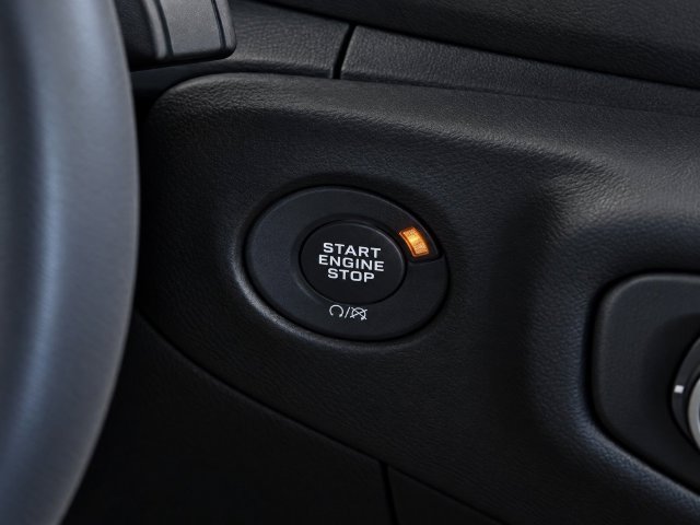 Used 2018 Jeep Wrangler Sport AWD/4WD image 14