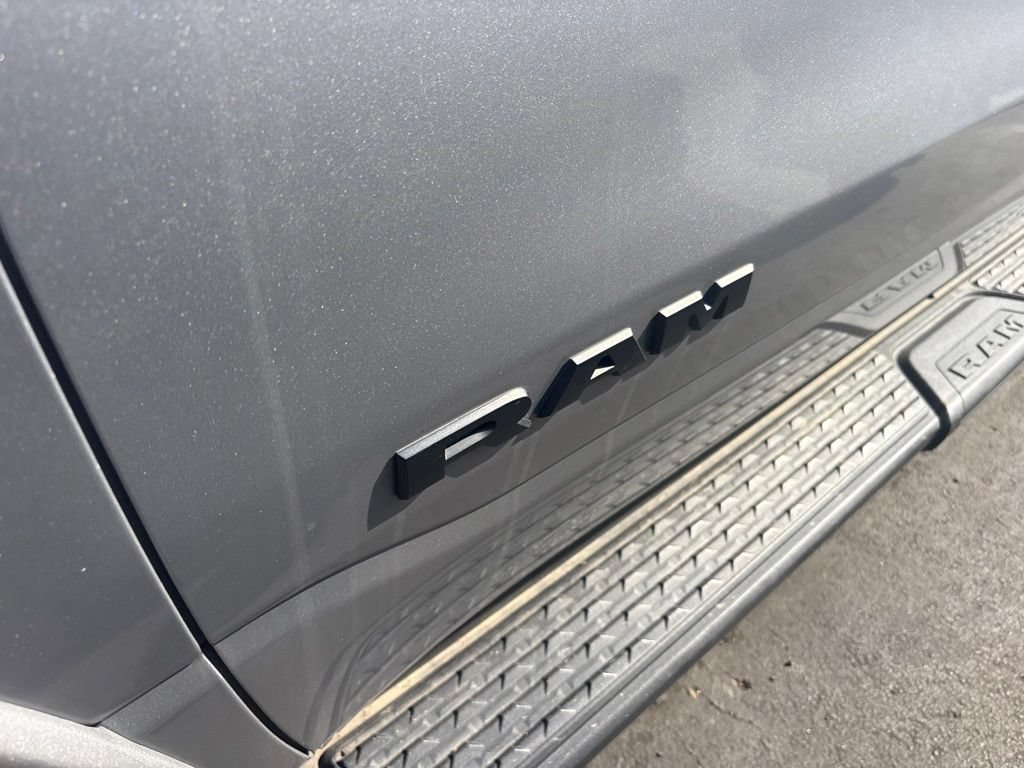 Used 2022 RAM 1500 Laramie AWD/4WD image 18