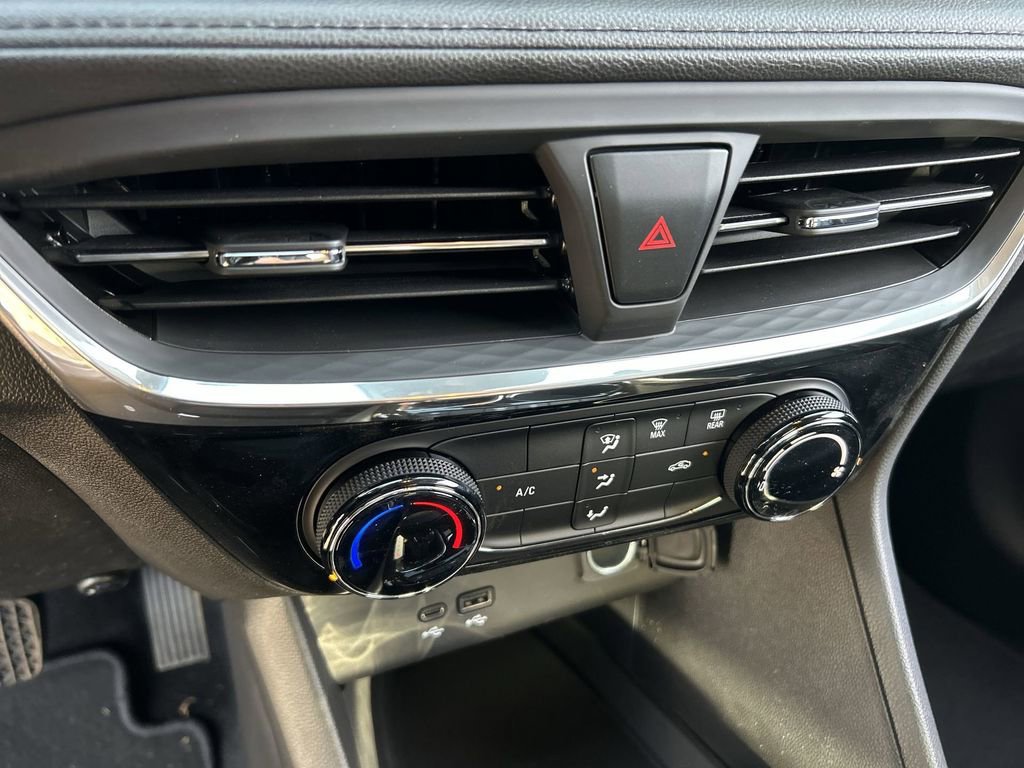 New 2026 Buick Encore GX Sport Touring image 21