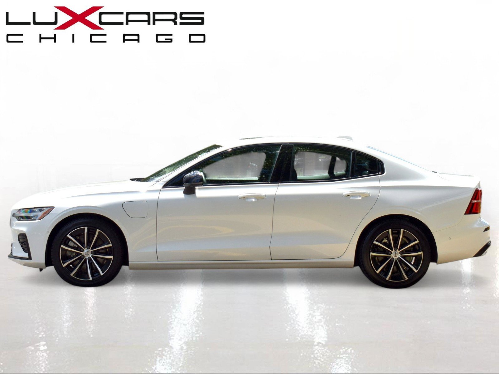Used 2023 Volvo S60 T8 Plus AWD/4WD image 4