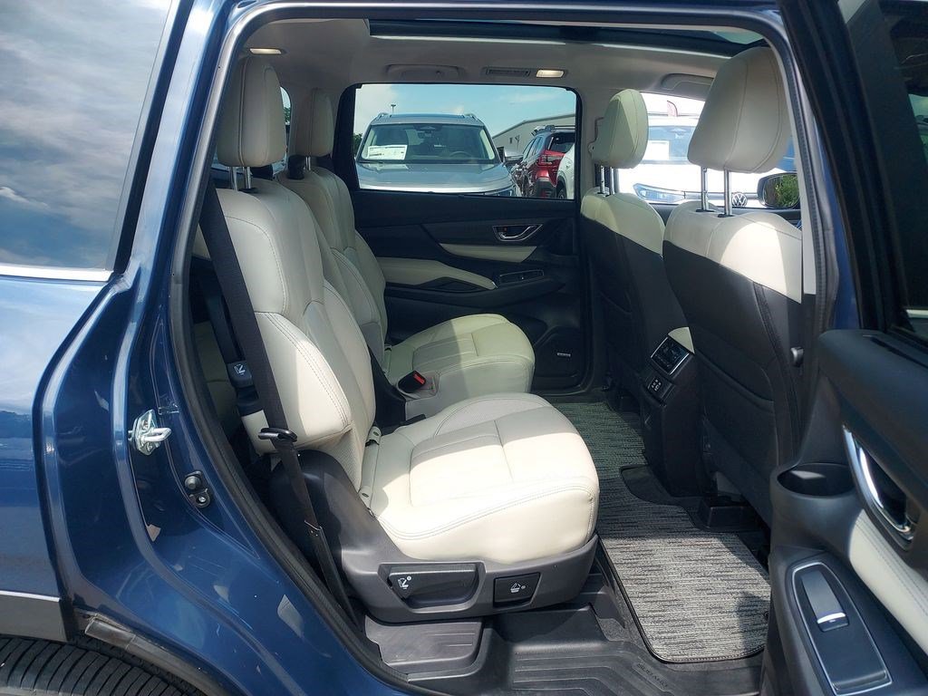 Certified 2025 Subaru Ascent Limited AWD/4WD image 36