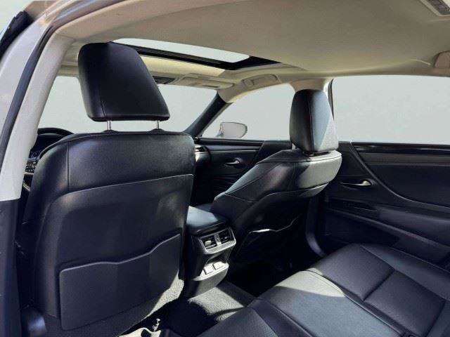 Used 2021 Lexus ES 250 w/ Premium Package AWD/4WD image 36