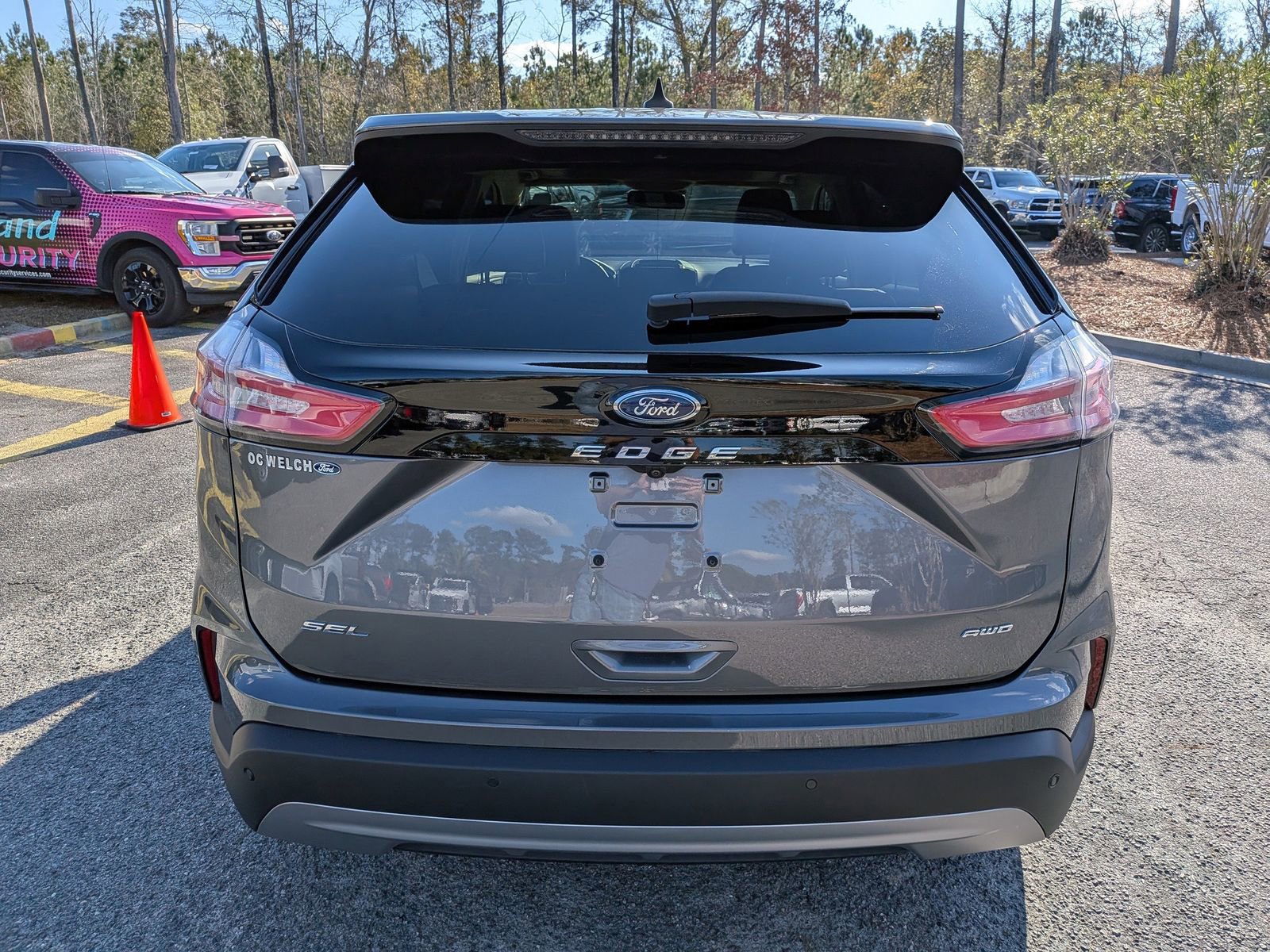 Certified 2023 Ford Edge SEL w/ Convenience Package image 6