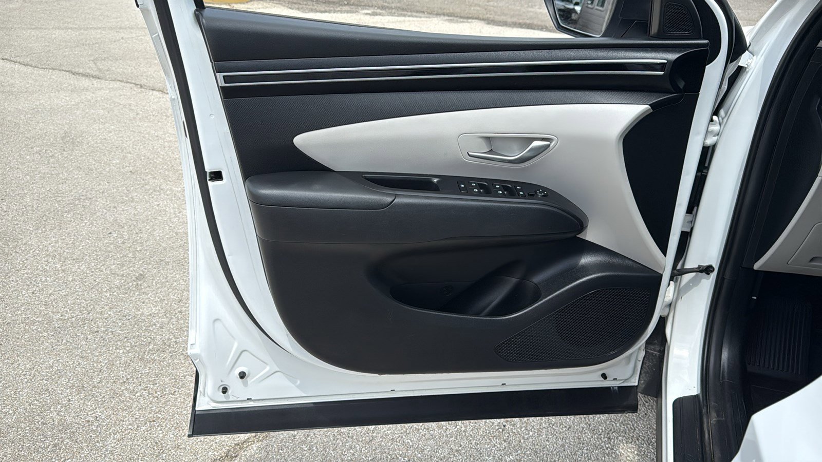 Used 2024 Hyundai Tucson SE image 8