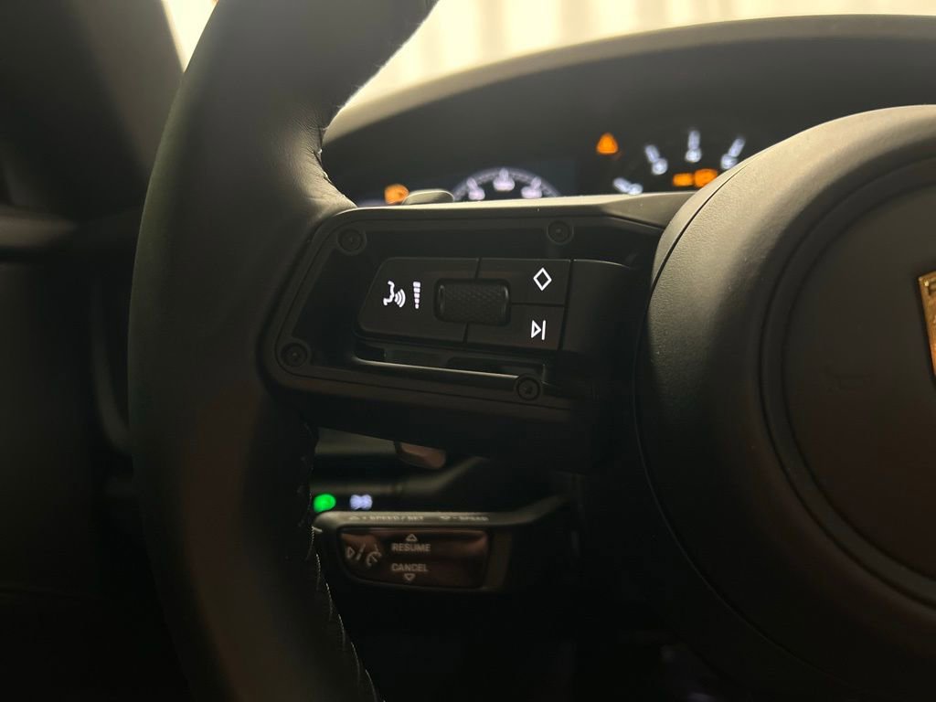 Used 2022 Porsche 911 Carrera S image 15