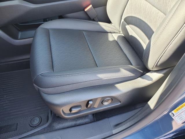 New 2026 Chevrolet Equinox LT w/ Convenience Package II image 14