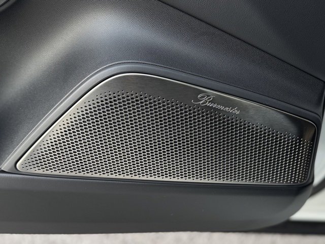 New 2025 Porsche Macan Turbo Electric image 15