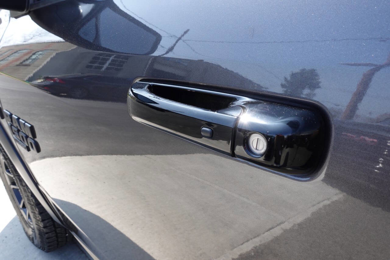Used 2023 RAM 1500 Classic Warlock image 11