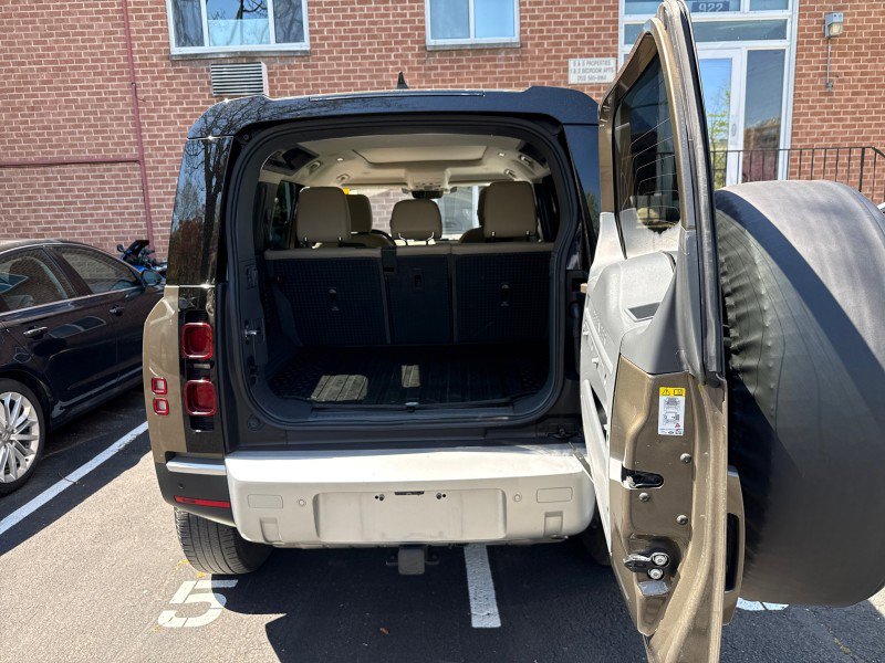 Used 2020 Land Rover Defender 110 S image 35