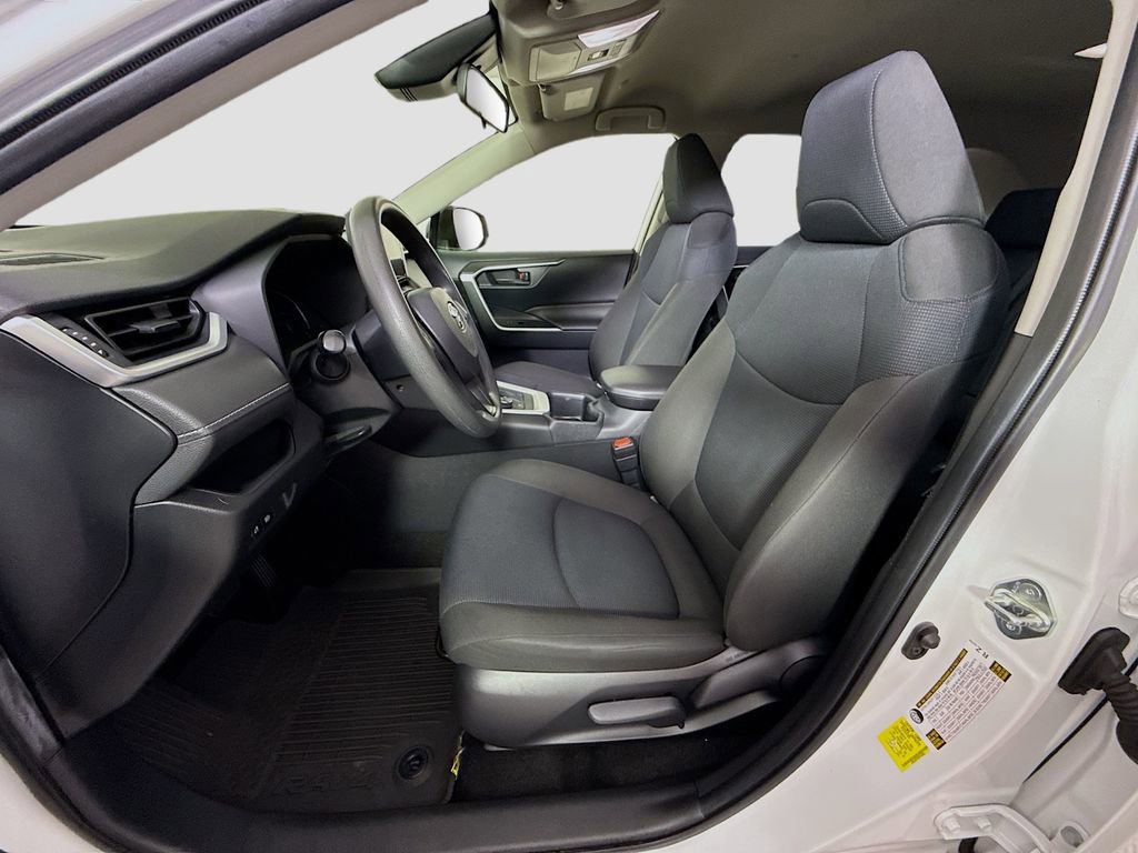 Used 2023 Toyota RAV4 LE image 18