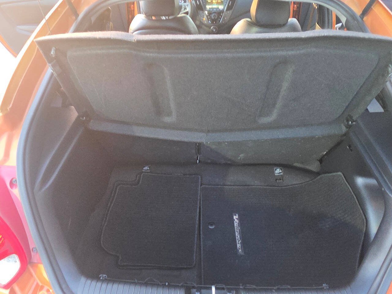 Used 2015 Hyundai Veloster Turbo FWD image 42