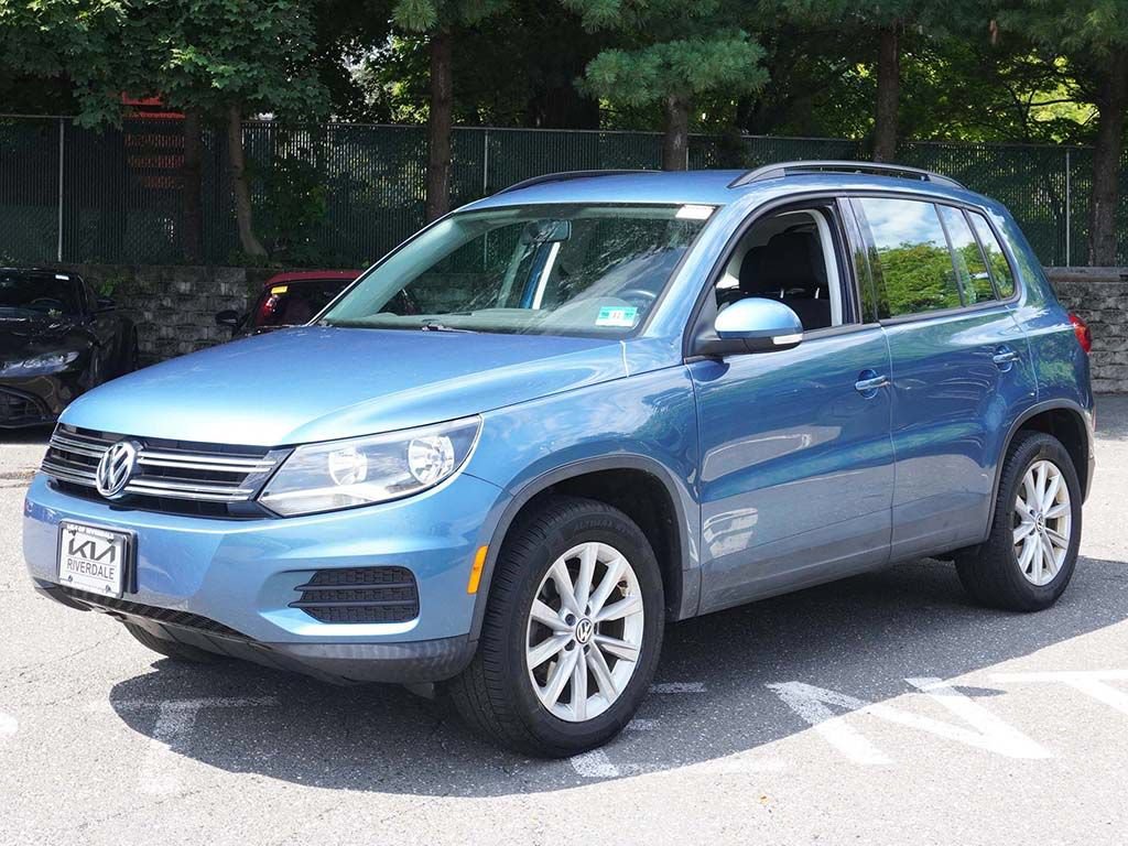 Used 2018 Volkswagen Tiguan Limited w/ Premium Package AWD/4WD image 5